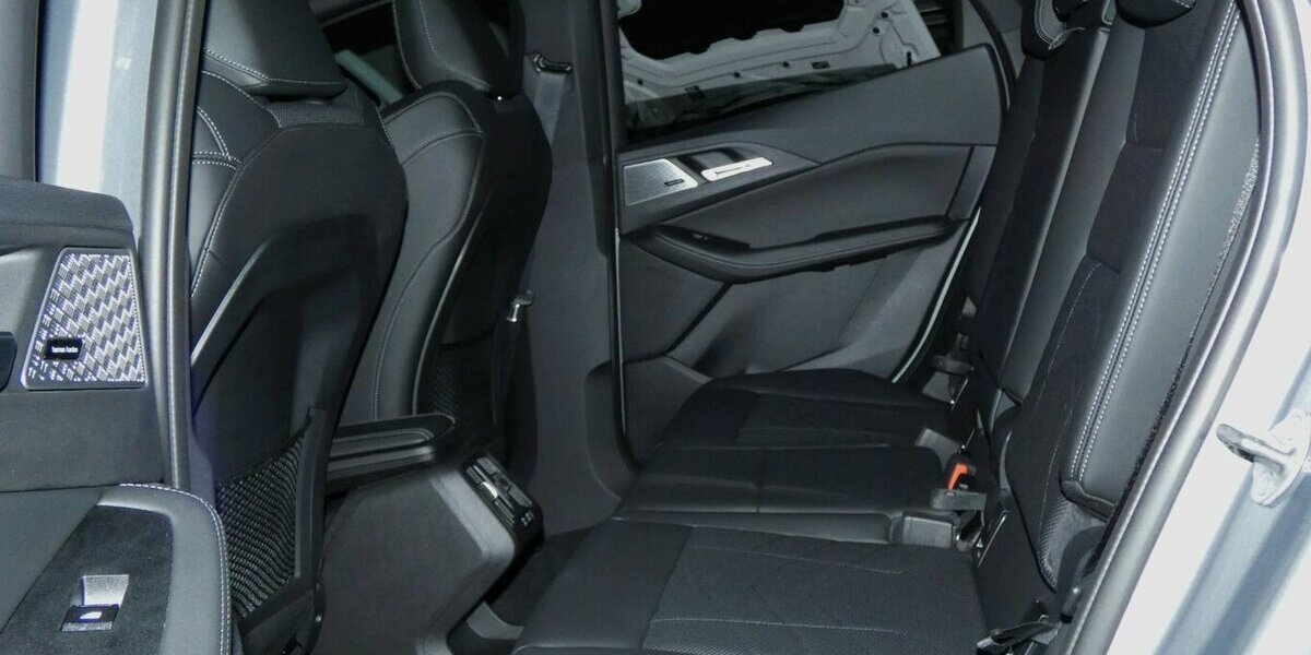 BMW 218 Active Tourer i MSport AHK,360°,HUD NP:57.770 21.800 km 30.590 &euro; Landshut 84030