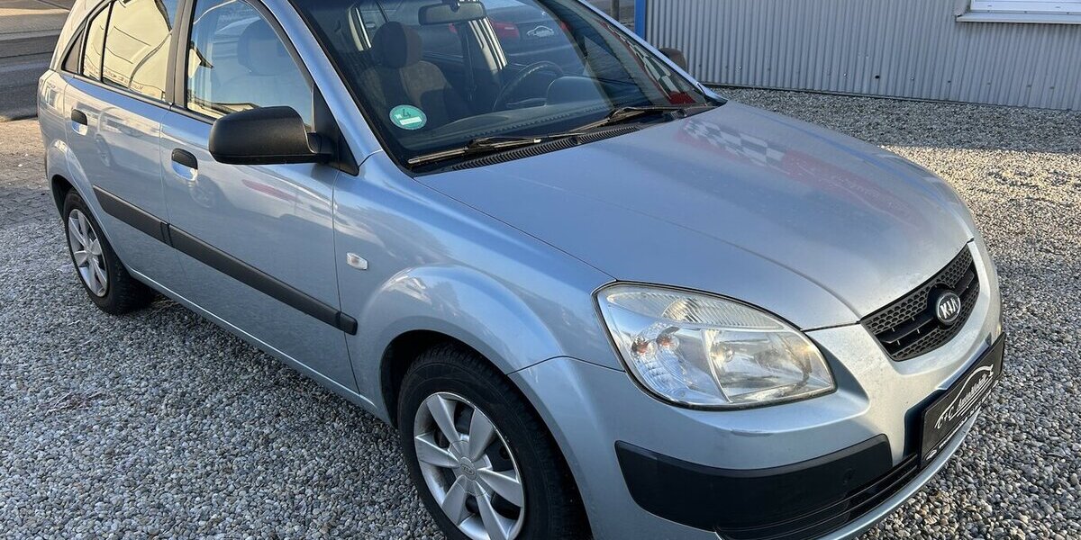 Kia Rio 1.4i EX Basis Klima Euro4 136.900 km 2.500 &euro; Altdorf 84032