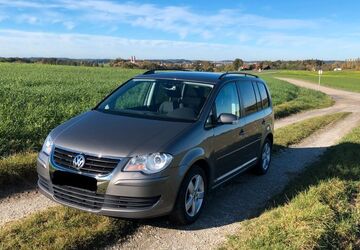 VW Touran 145.000 km 8.000 &euro; Vilsbiburg 84137