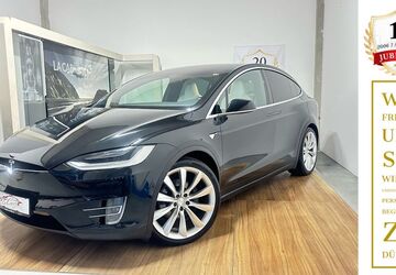 Tesla Model X 149.000 km 30.000 &euro; Landshut 84030