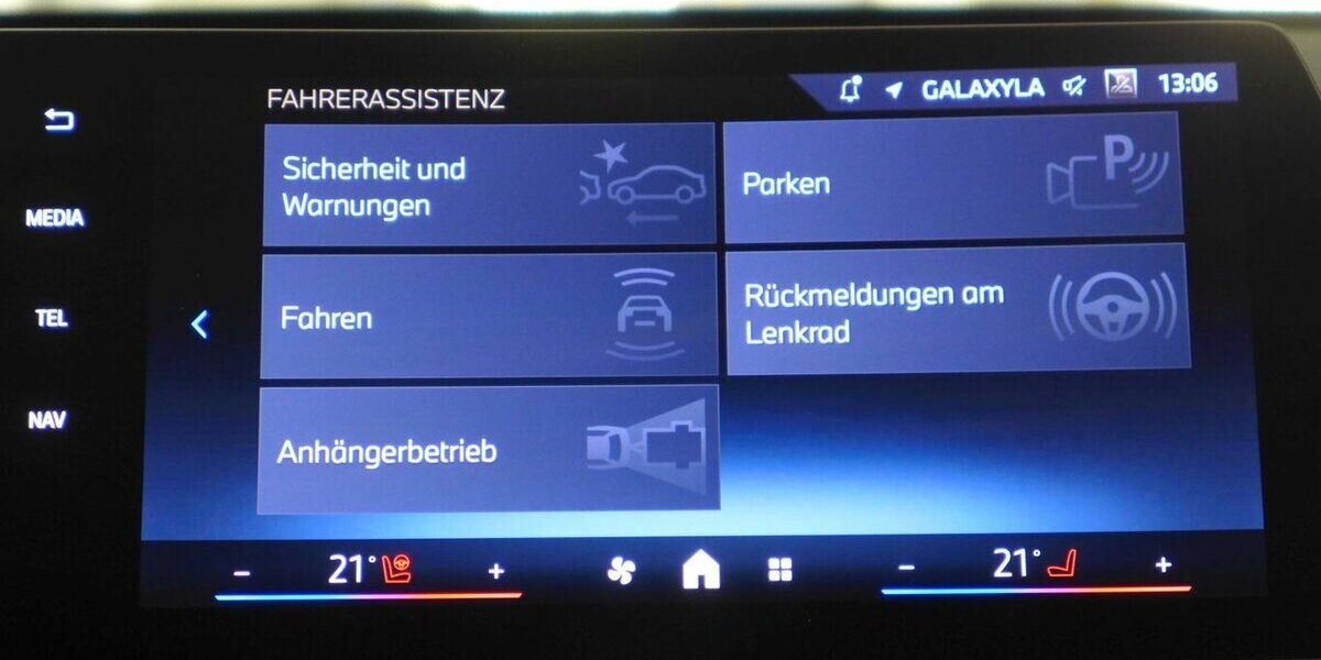 BMW X1 20d xDrive x-Line AHK,360°,HUD NP:65.540 27.998 km 39.590 &euro; Landshut 84030