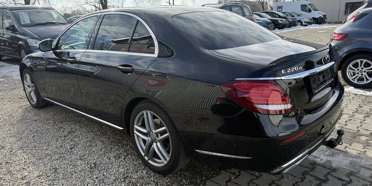 Mercedes-Benz E 220 d AVANTGARDE WIDESCREEN HEAD-UP LED 342.900 km 18.500 &euro; Altdorf 84032