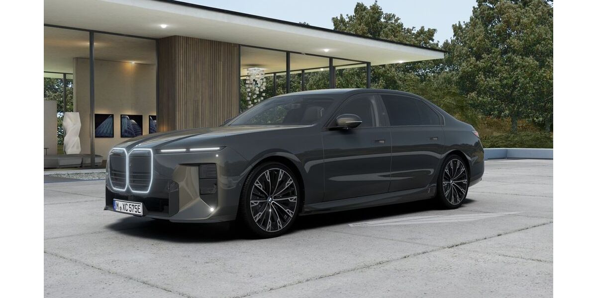 BMW i7 5.900 km 138.681 &euro; Landshut 84030