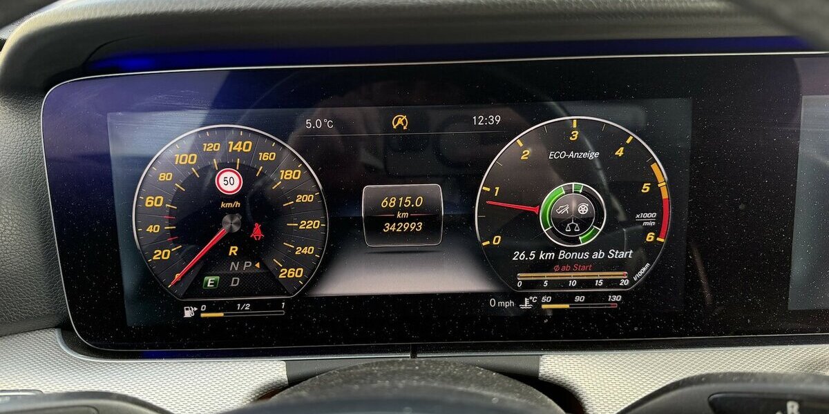 Mercedes-Benz E 220 d AVANTGARDE WIDESCREEN HEAD-UP LED 342.900 km 18.500 &euro; Altdorf 84032