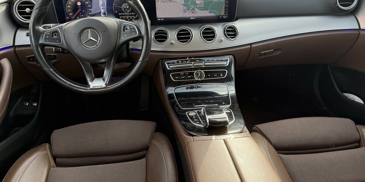 Mercedes-Benz E 220 d AVANTGARDE WIDESCREEN HEAD-UP LED 342.900 km 18.500 &euro; Altdorf 84032