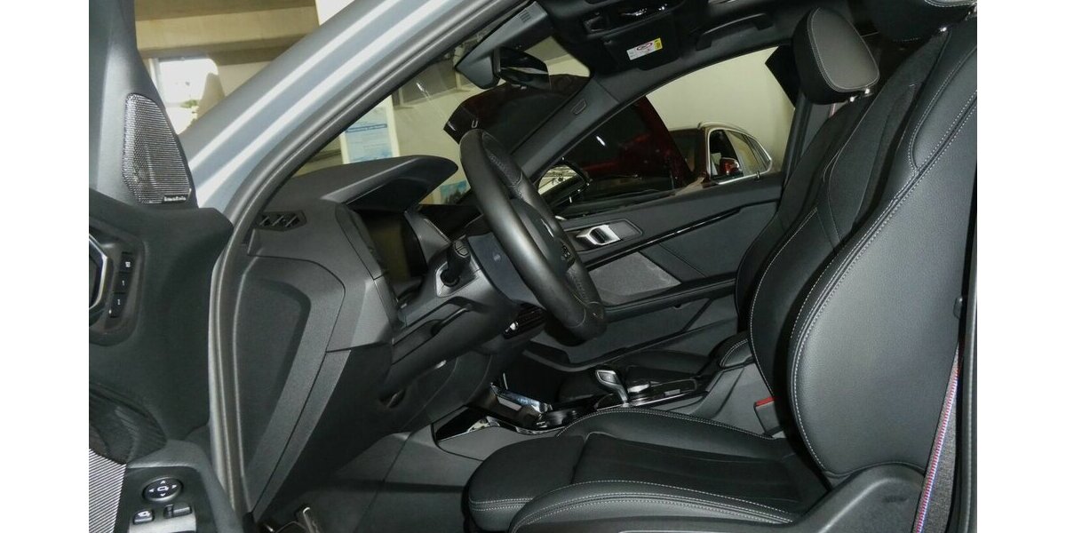 BMW 118i MSport Navi Prof,HUD,Pan.Dach,NP: 59.671 28.500 km 29.290 &euro; Landshut 84030