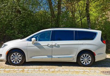Chrysler Pacifica 161.500 km 17.500 &euro; Hohenthann 84098