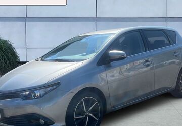 Toyota Auris 60.000 km 15.990 &euro; Landshut 84030