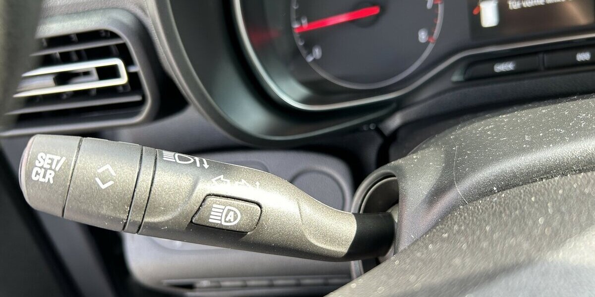 Opel Combo 1.2i Edition 1.HAND Tempomat DAB PDC 54.200 km 15.850 &euro; Altdorf 84032