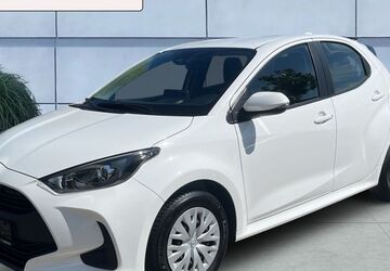 Toyota Yaris 12.944 km 18.750 &euro; Landshut 84030