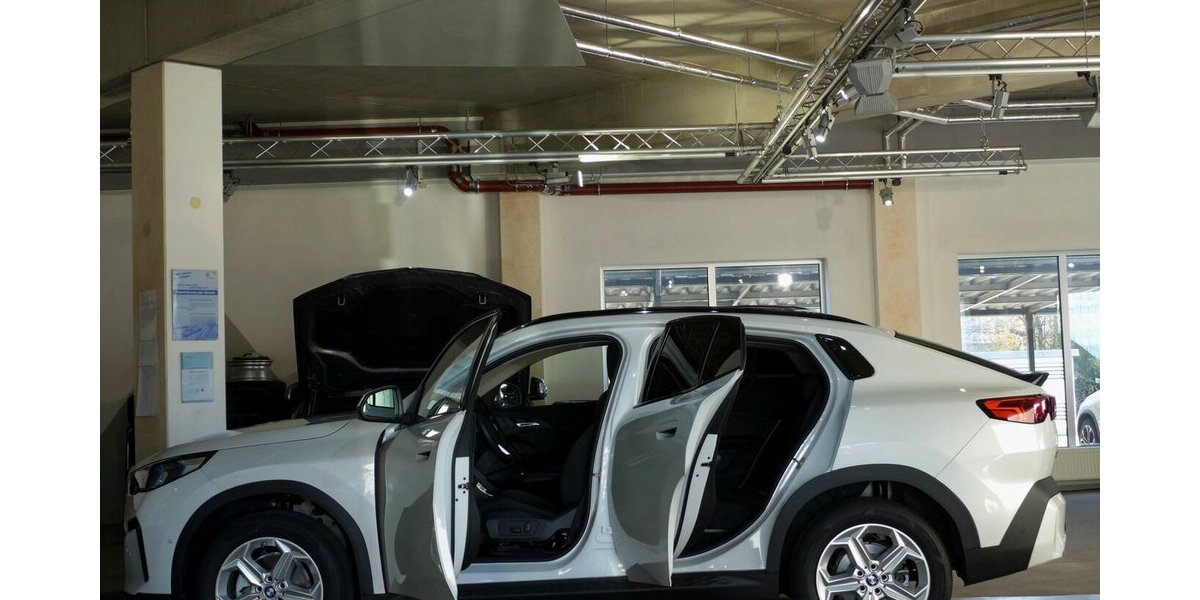 BMW X2 d U10 AHK,360° Kamera,HUD,Abstandstempomat 6.600 km 37.290 &euro; Landshut 84030