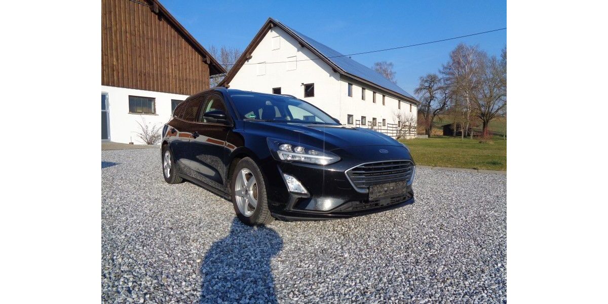 Ford Focus 144.249 km 9.599 &euro; Baierbach /Landshut 84171