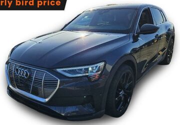 Audi e-tron 88.331 km 28.477 &euro; Ergolding 84030