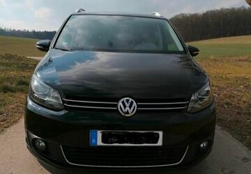 VW Touran 174.900 km 8.500 &euro; Dingolfing 84130