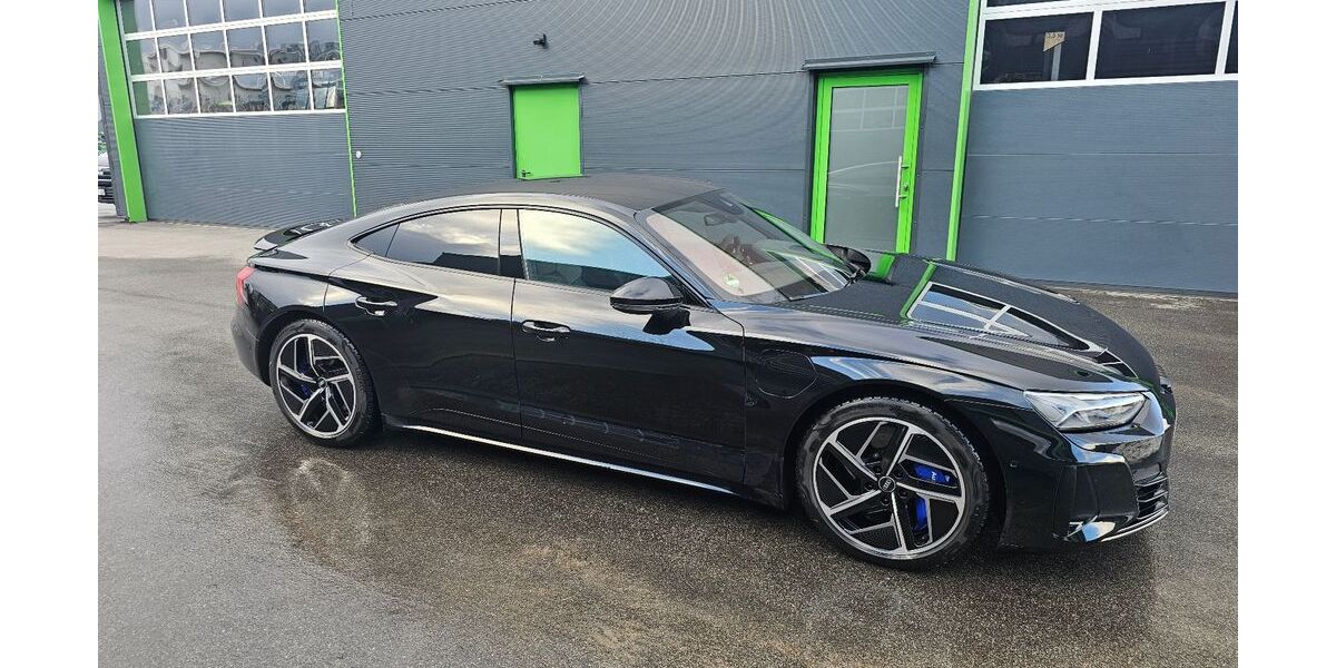 Audi RS e-tron GT 33.000 km 69.400 &euro; Ergoldsbach 84061