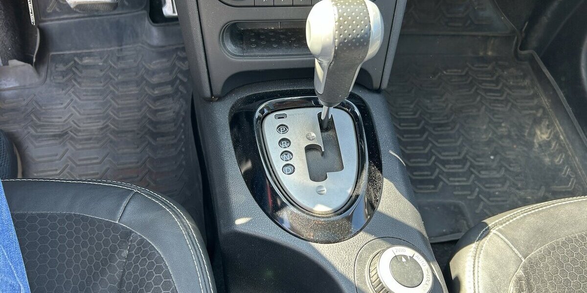 Nissan Qashqai+2 2.0 dCi Aut. 4X4 Kamera 360° 7-Sitzer 204.700 km 8.750 &euro; Altdorf 84032