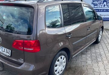 VW Touran 135.000 km 7.750 &euro; Mengkofen 84152