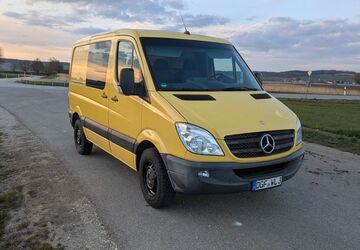 Mercedes-Benz Sprinter 177.000 km 9.900 &euro; Dingolfing 84130