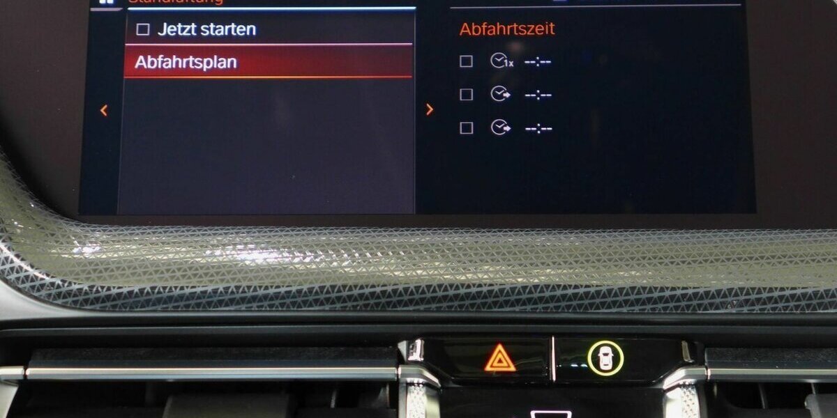 BMW 118i MSport Navi Prof,HUD,Pan.Dach,NP: 59.671 28.500 km 29.290 &euro; Landshut 84030