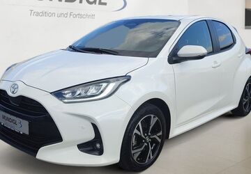 Toyota Yaris 28.030 km 24.390 &euro; Landshut 84030