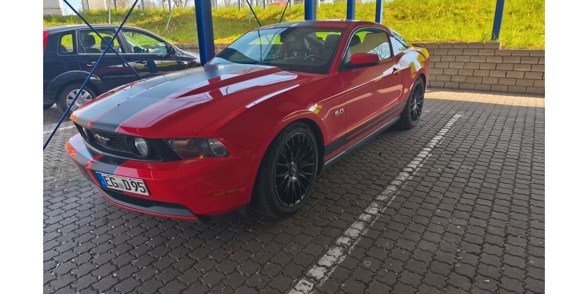 Ford Mustang 150.000 km 21.500 &euro; Dorfen 84405