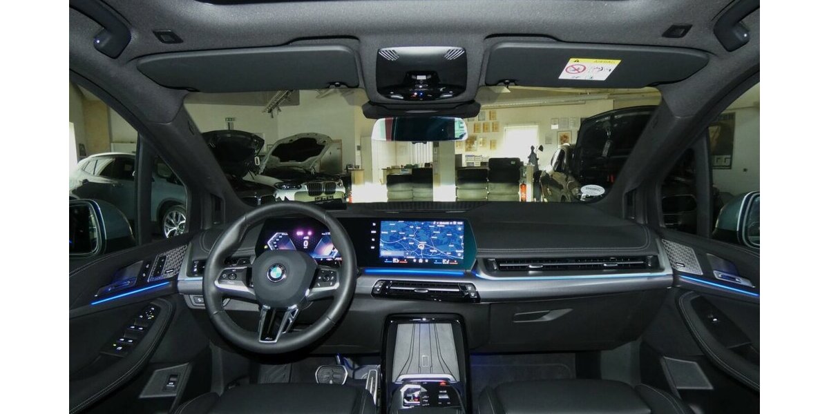 BMW 218 Active Tourer i MSport AHK,360°,HUD NP:57.770 21.800 km 30.590 &euro; Landshut 84030