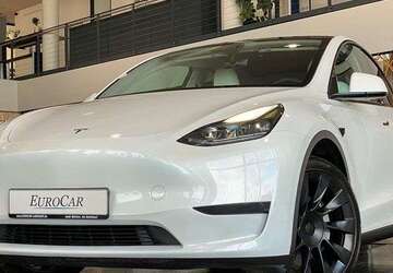 Tesla Model Y 82.172 km 32.480 &euro; Landshut 84030