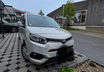 Toyota Proace City 123.800 km 18.999 &euro; Vilsbiburg 84137