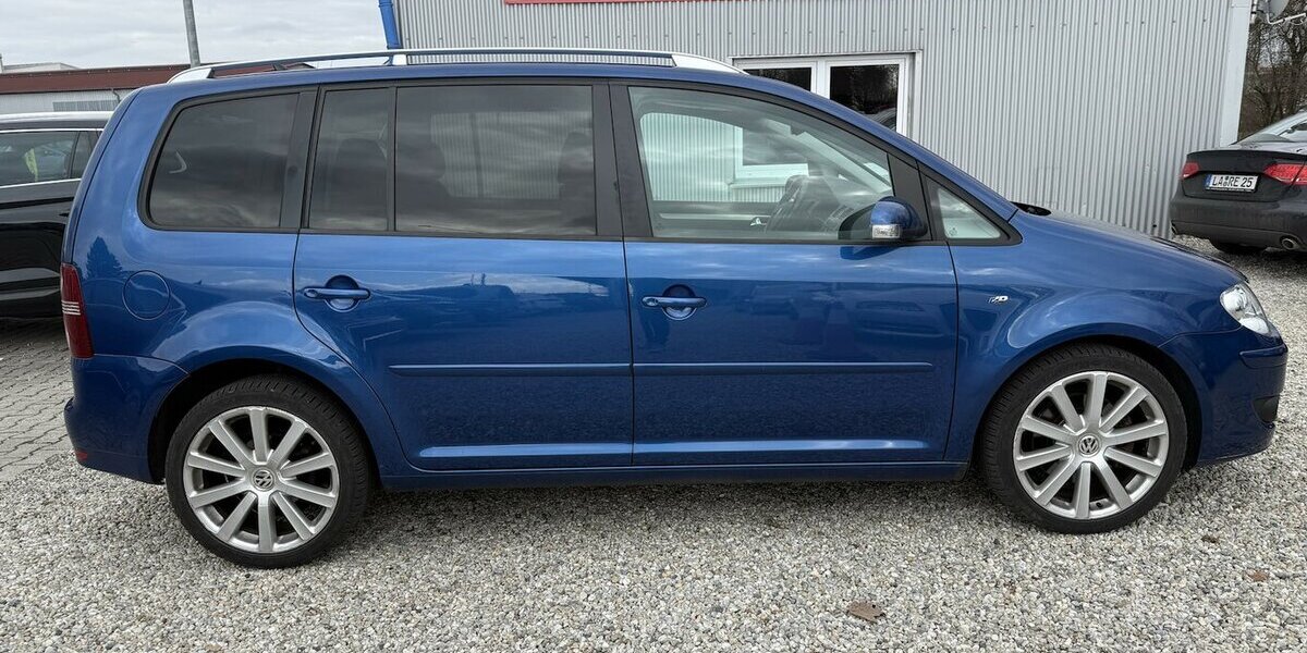 VW Touran 1.4 TSI DSG R-Line Highline Xenon Navi PDC 143.500 km 6.980 &euro; Altdorf 84032