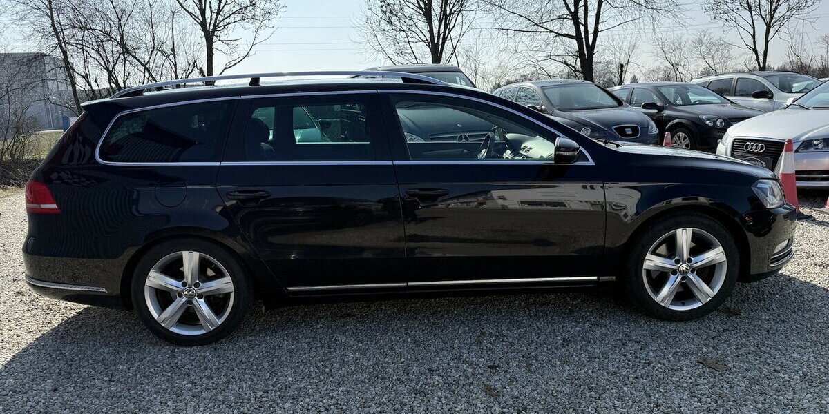 VW Passat Variant 2.0 TDI DSG Business 4Motion Navi 199.700 km 9.700 &euro; Altdorf 84032