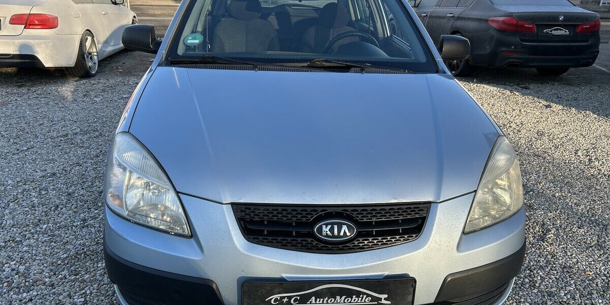 Kia Rio 1.4i EX Basis Klima Euro4 136.900 km 2.500 &euro; Altdorf 84032