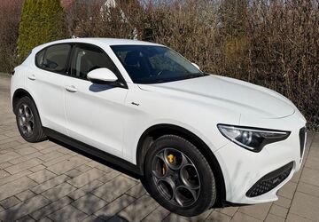 Alfa Romeo Stelvio 89.000 km 22.399 &euro; Ergolding 84030