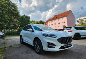 Ford Kuga 105.000 km 18.690 &euro; Landshut 84032