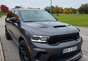 Dodge Durango 8.000 km 46.000 &euro; Dingolfing 84130