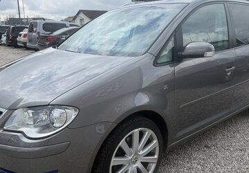 VW Touran 2.0 TDI DSG R-Line Edition Xenon Navi 223.500 km 7.990 &euro; Altdorf 84032