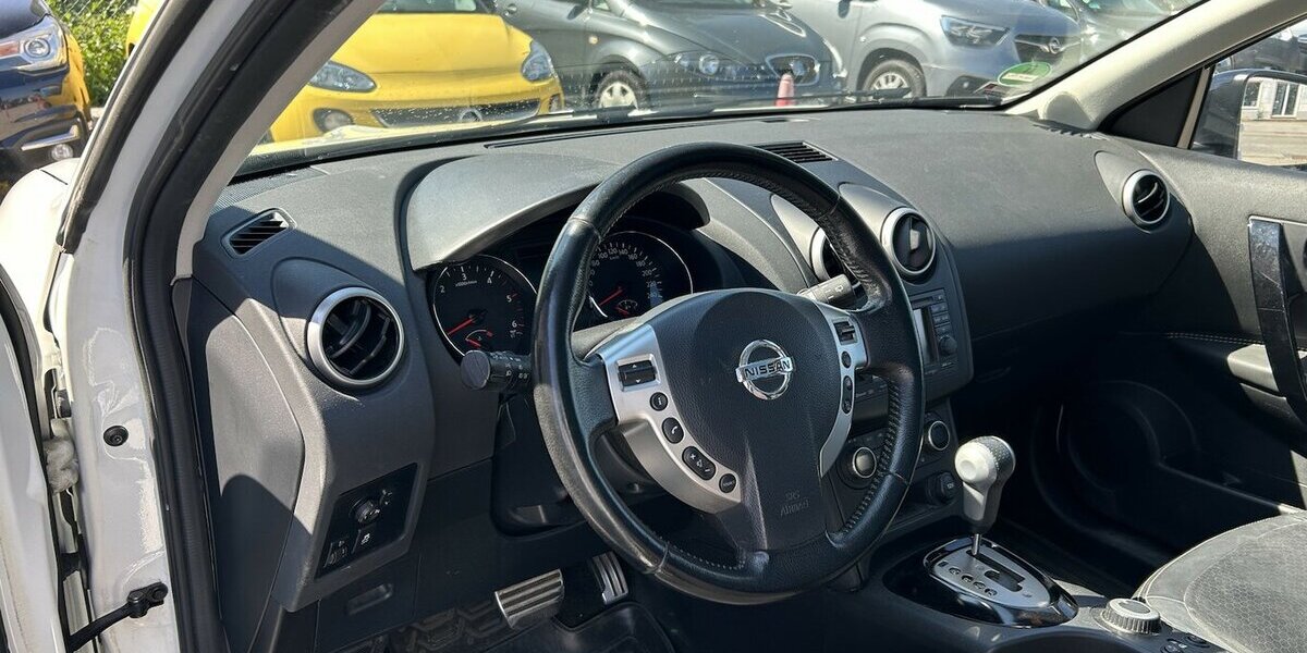 Nissan Qashqai+2 2.0 dCi Aut. 4X4 Kamera 360° 7-Sitzer 204.700 km 8.750 &euro; Altdorf 84032