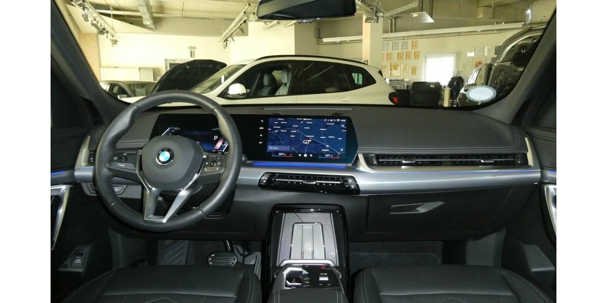 BMW X1 20d xDrive x-Line AHK,Leder,Driv.Ass.Plus 19.600 km 38.990 &euro; Landshut 84030