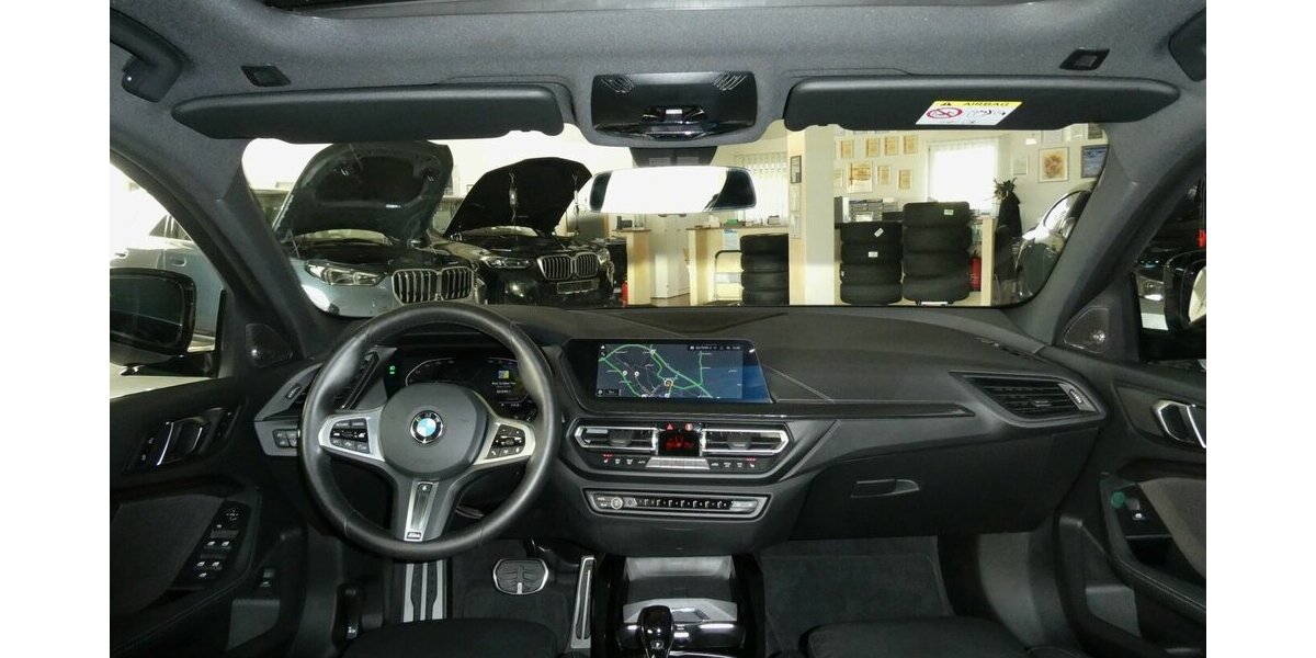 BMW 118i MSport Navi Prof,HUD,Pan.Dach,NP: 59.671 28.500 km 29.290 &euro; Landshut 84030