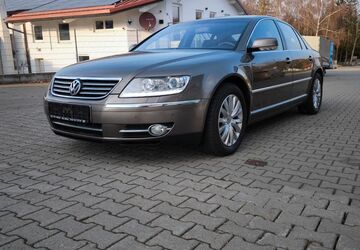 VW Phaeton 215.248 km 7.850 &euro; Velden 84149
