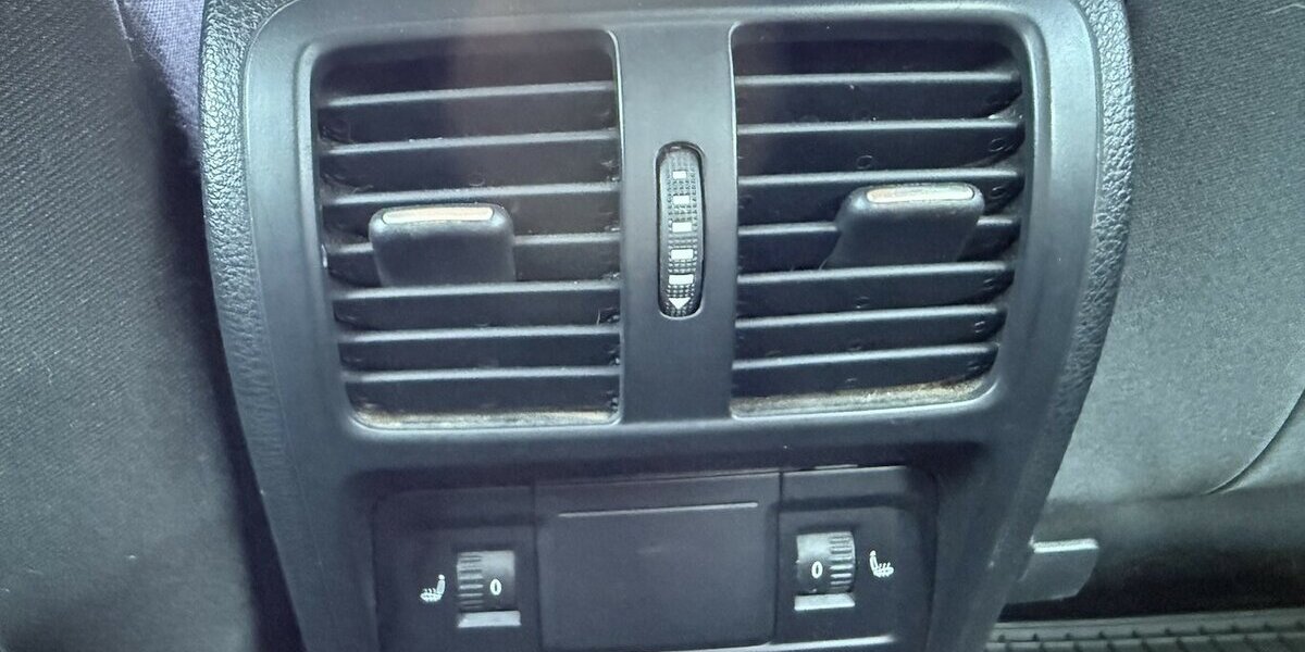 VW Passat Variant 2.0 TDI DSG Business 4Motion Navi 199.700 km 9.700 &euro; Altdorf 84032