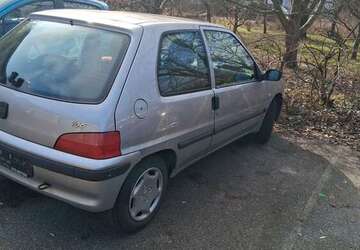Peugeot 106 164.000 km 500 &euro; moosburg 85368