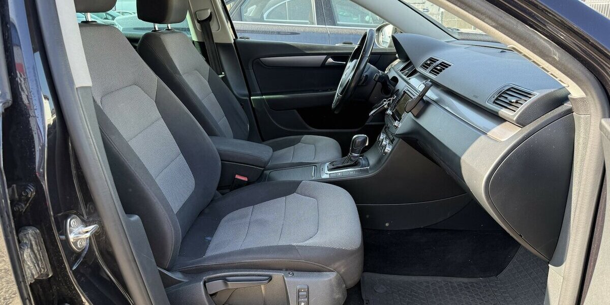 VW Passat Variant 2.0 TDI DSG Business 4Motion Navi 199.700 km 9.700 &euro; Altdorf 84032