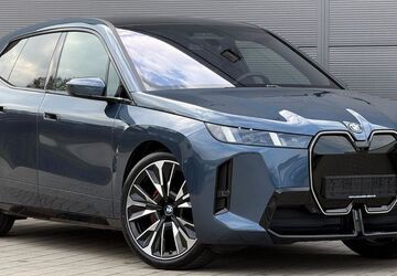 BMW iX 13.170 km 93.950 &euro; Rohr i. NB (bei Regensburg) 93352