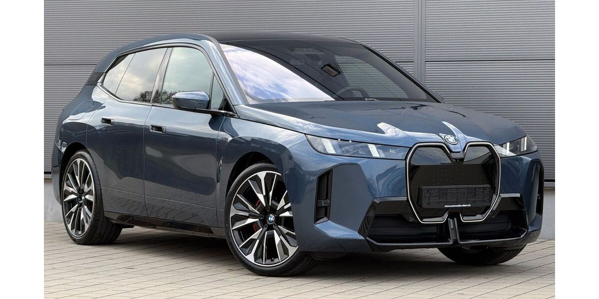 BMW iX 13.170 km 93.950 &euro; Rohr i. NB (bei Regensburg) 93352