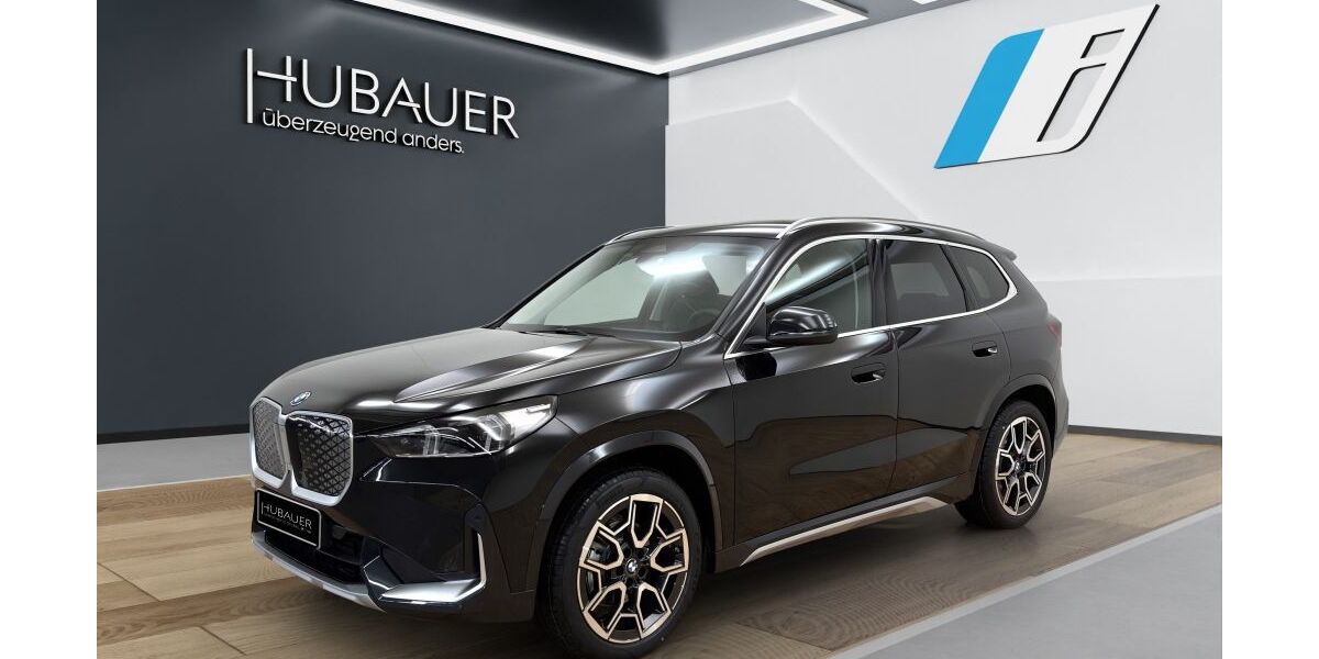 BMW iX1 2.500 km 45.999 &euro; Landshut 84030