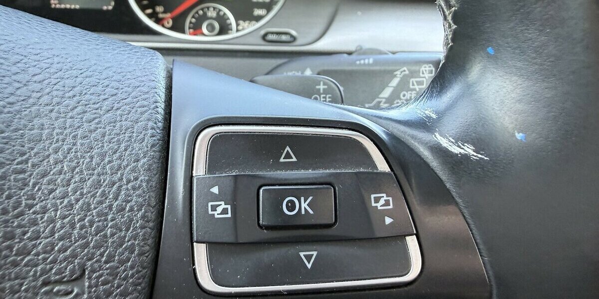 VW Passat Variant 2.0 TDI DSG Business 4Motion Navi 199.700 km 9.700 &euro; Altdorf 84032