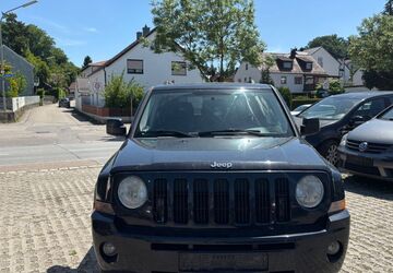 Jeep Patriot 270.000 km 2.750 &euro; Ergoldsbach 84061