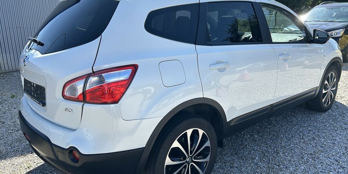 Nissan Qashqai+2 2.0 dCi Aut. 4X4 Kamera 360° 7-Sitzer 204.700 km 8.750 &euro; Altdorf 84032