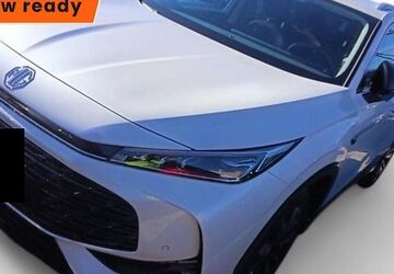 MG HS 15.034 km 24.543 &euro; Ergolding 84030