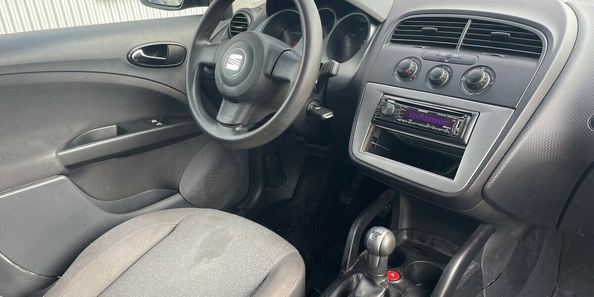 Seat Altea Avila 1.6i Klima PDC Euro4 207.000 km 2.000 &euro; Altdorf 84032